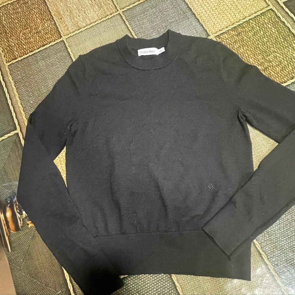 Calvin Klein Women Crewneck Black Sweater